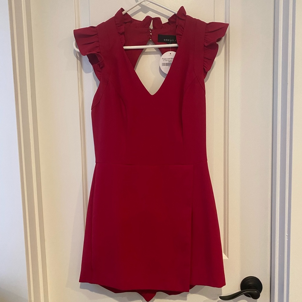 NWT Adelyn Rae romper size small